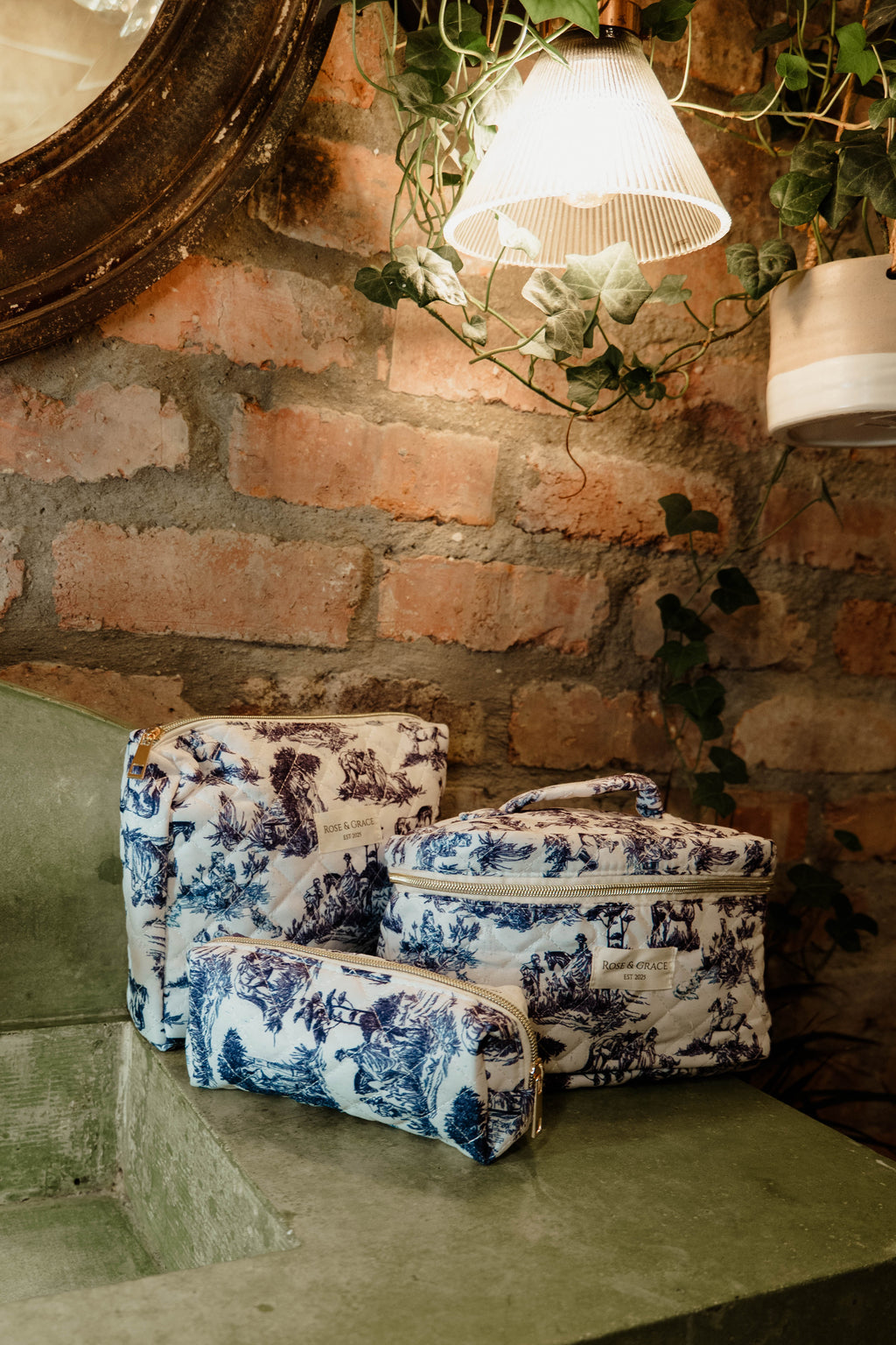 Toile de Joie Vanity Set